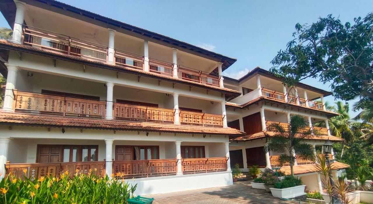 The Travancore Heritage Beach Resort Ковалам Екстериор снимка