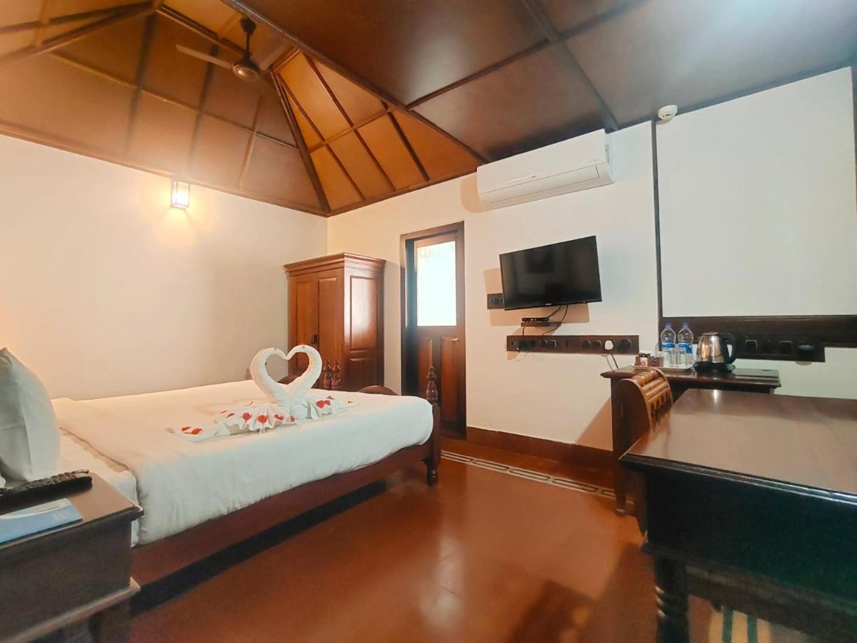 The Travancore Heritage Beach Resort Ковалам Екстериор снимка