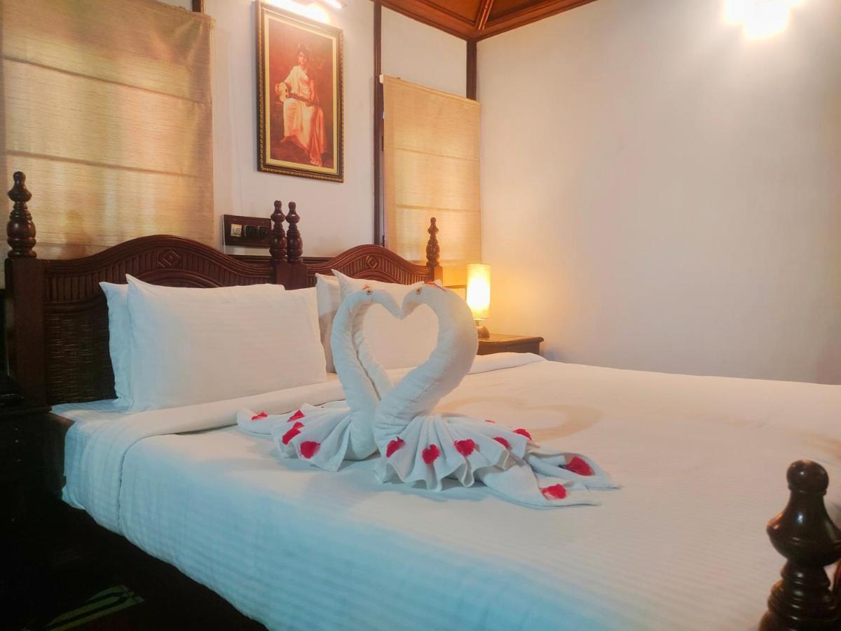 The Travancore Heritage Beach Resort Ковалам Екстериор снимка