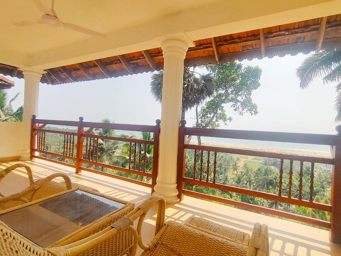 The Travancore Heritage Beach Resort Ковалам Екстериор снимка