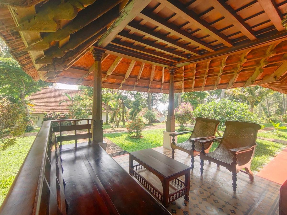The Travancore Heritage Beach Resort Ковалам Екстериор снимка