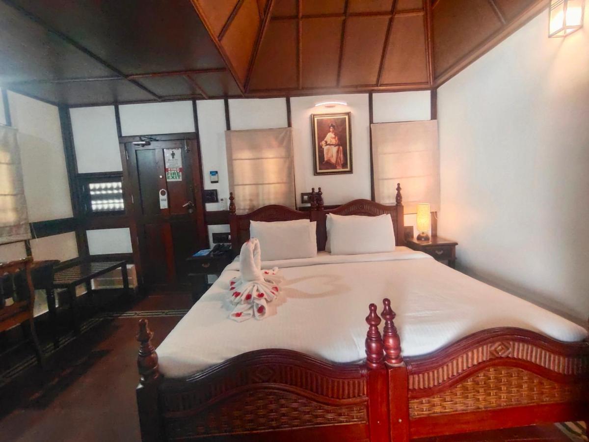 The Travancore Heritage Beach Resort Ковалам Екстериор снимка