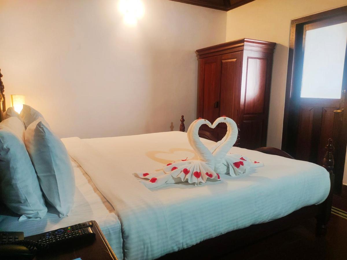 The Travancore Heritage Beach Resort Ковалам Екстериор снимка