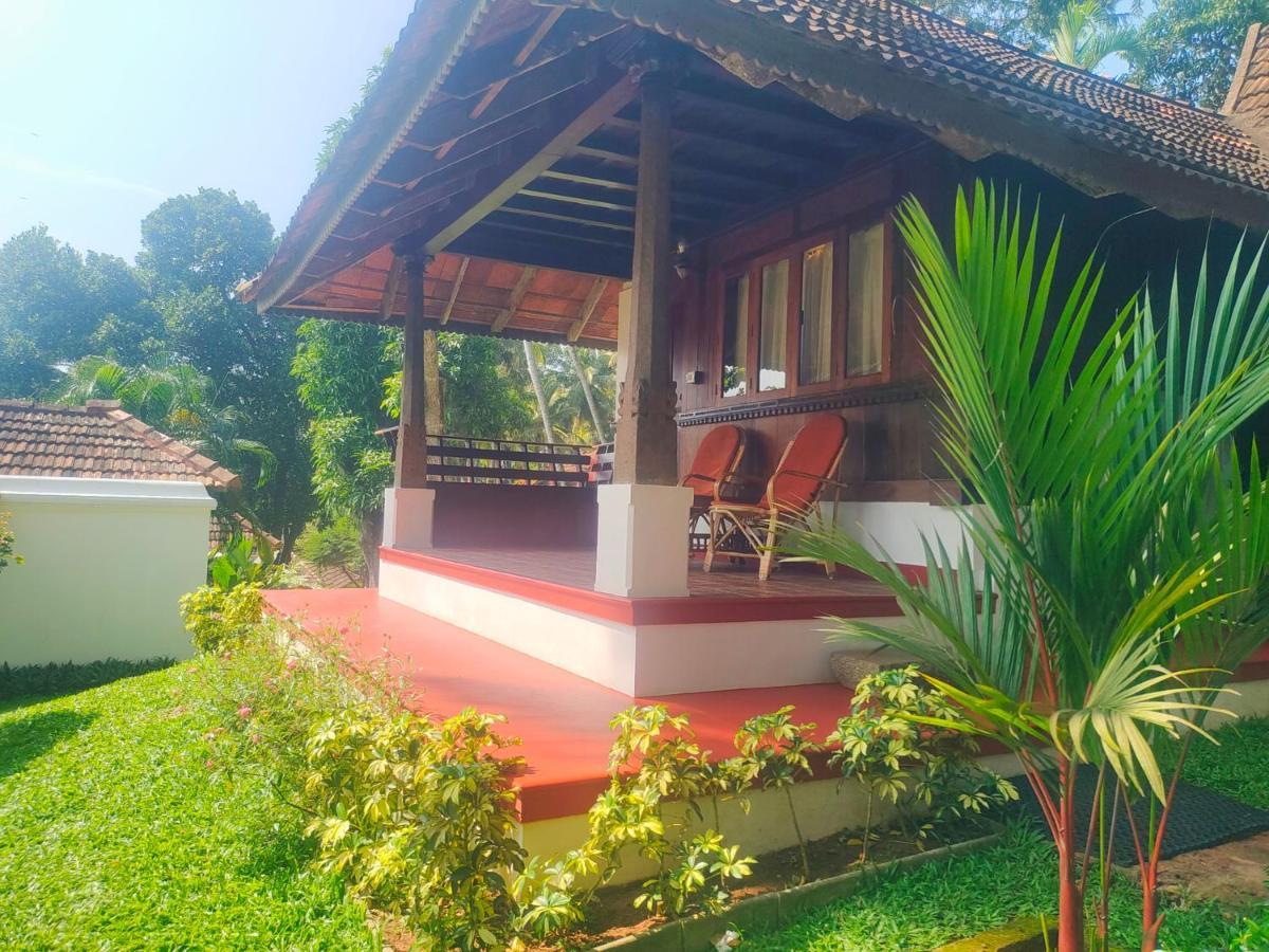 The Travancore Heritage Beach Resort Ковалам Екстериор снимка