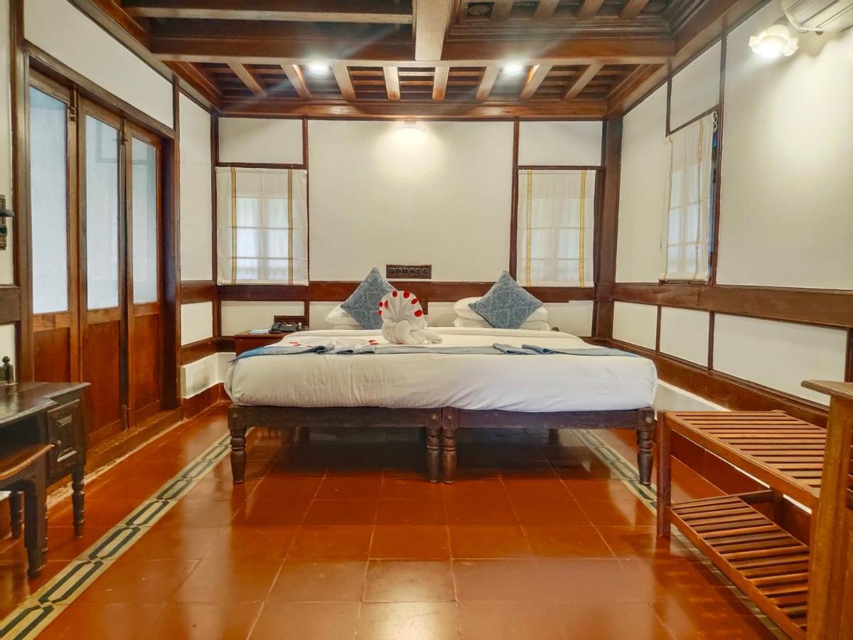 The Travancore Heritage Beach Resort Ковалам Екстериор снимка
