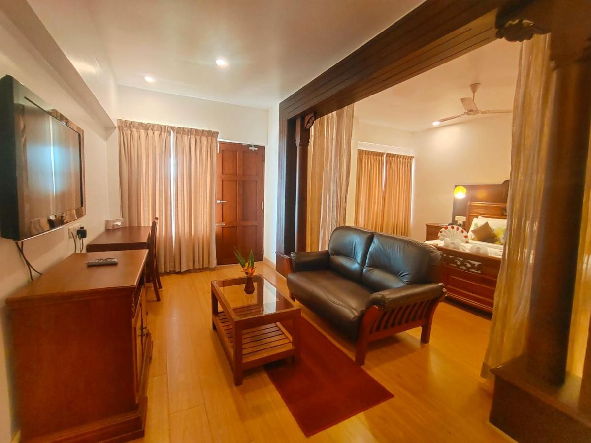 The Travancore Heritage Beach Resort Ковалам Екстериор снимка