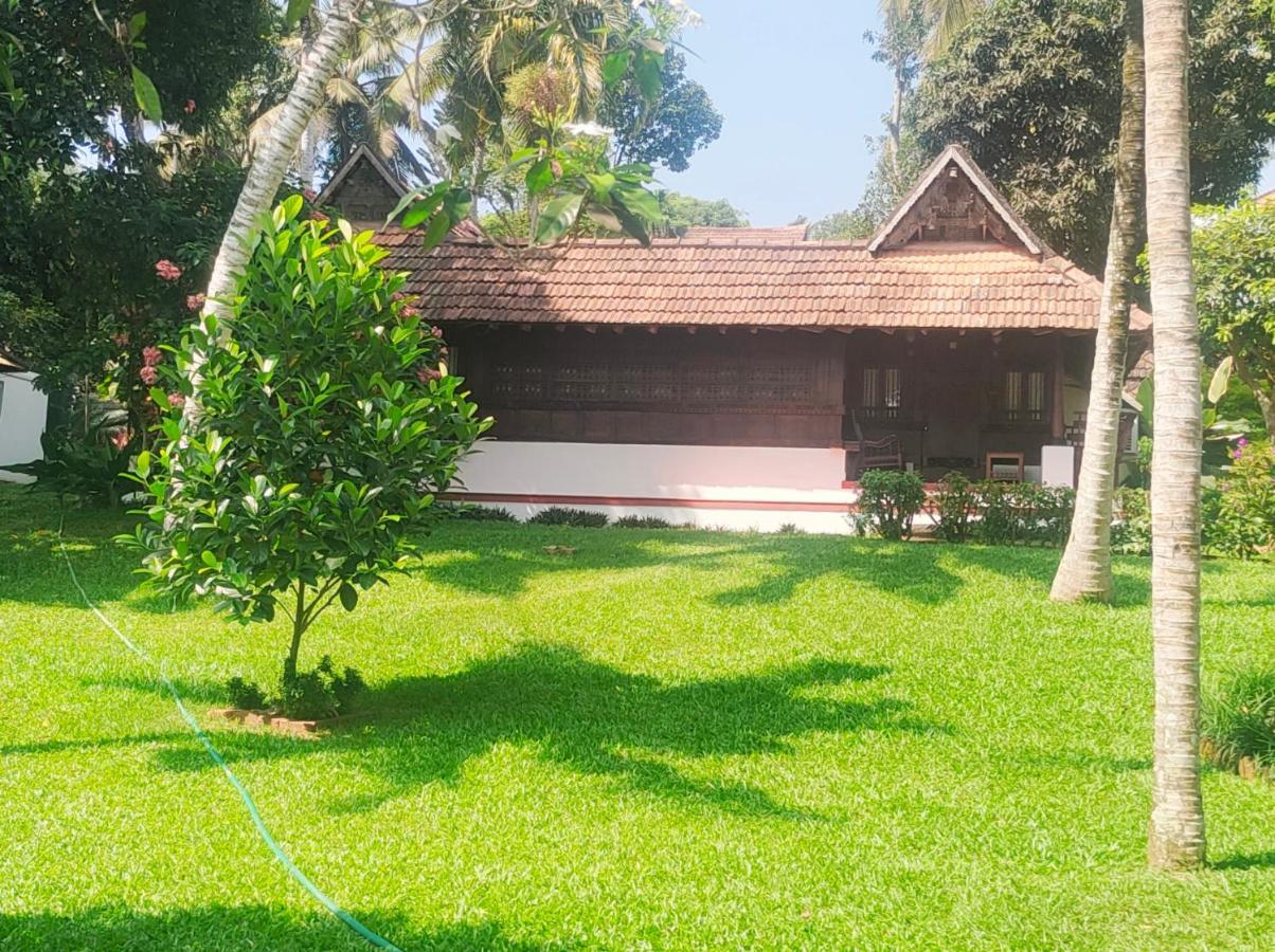 The Travancore Heritage Beach Resort Ковалам Екстериор снимка