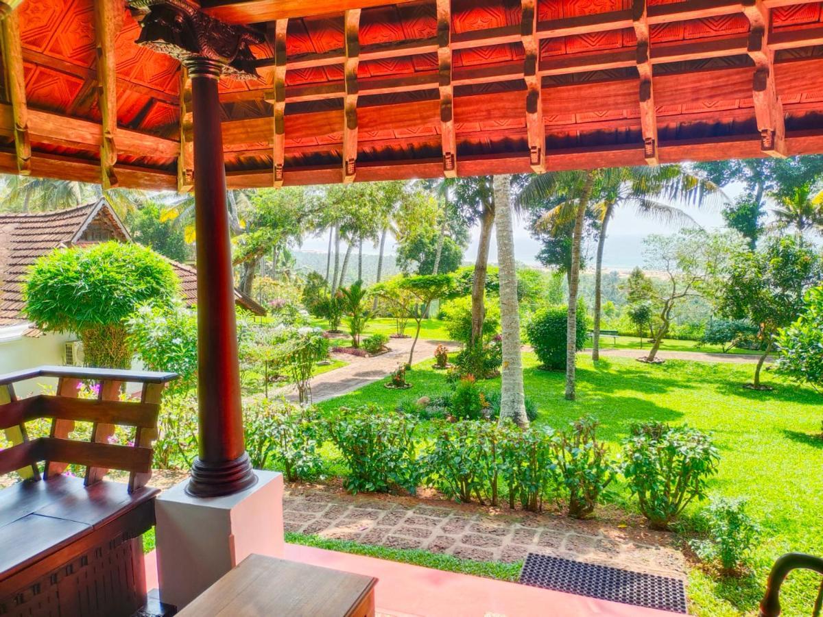 The Travancore Heritage Beach Resort Ковалам Екстериор снимка
