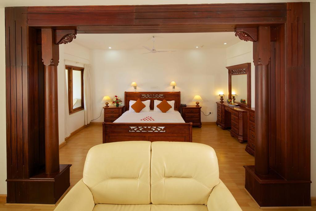 The Travancore Heritage Beach Resort Ковалам Екстериор снимка