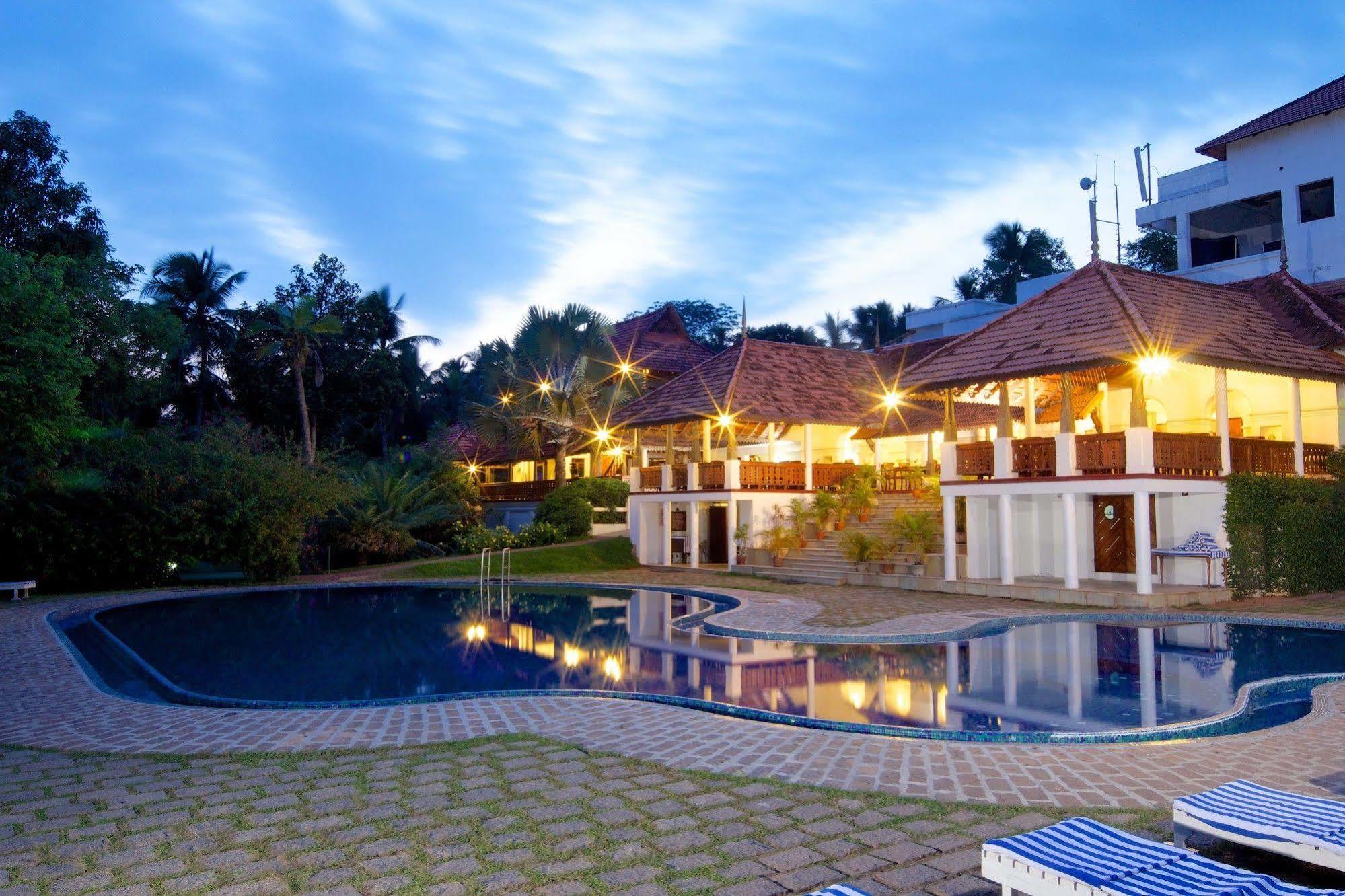 The Travancore Heritage Beach Resort Ковалам Екстериор снимка